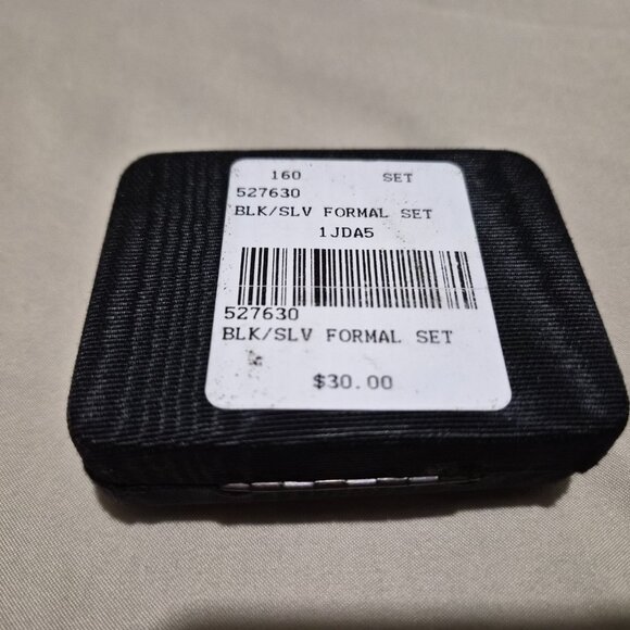 New Cuff Links Set - Picture 5 of 5